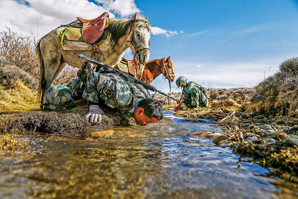 他用6年拍攝邊防戰友，這組圖太震撼