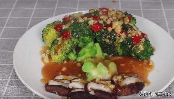 年夜飯最受歡迎的一道菜,“吉祥發財樹”,食材簡單,營養又解饞 年夜飯最受歡迎的一道菜,“吉祥發財樹”,食材簡單,營養又解饞