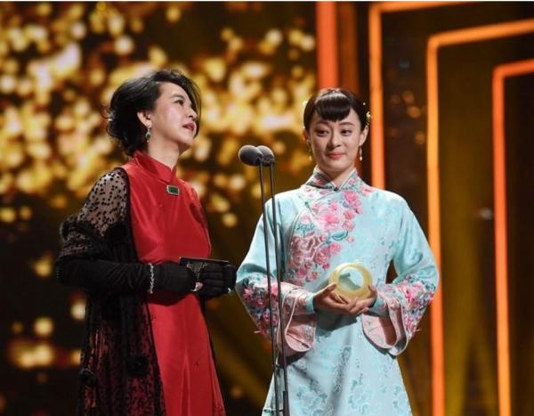 “霸王花”胡慧中的人生堪比電視劇,大紅時被火燒傷,情路坎坷 “霸王花”胡慧中的人生堪比電視劇,大紅時被火燒傷,情路坎坷