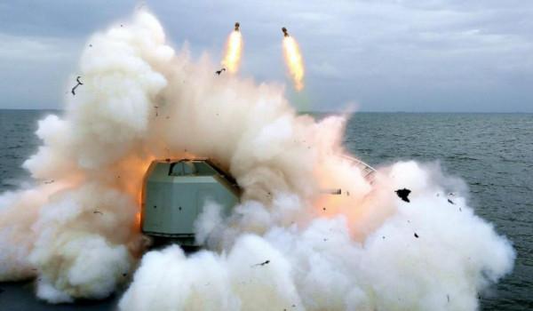 19日一大早，3架解放軍軍機突然出動，罕見動作臺媒驚覺不對勁