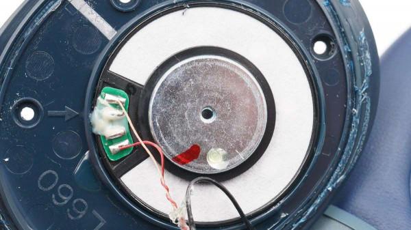 JBL LIVE660NC頭戴式降噪耳機拆解報告：恆玄BES2300YP藍芽音訊SoC