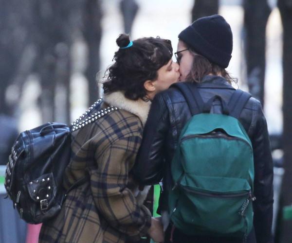 好萊塢女星小k自曝和女友訂婚,引全網哀嚎:她愛的人不是我 好萊塢女星小k自曝和女友訂婚,引全網哀嚎:她愛的人不是我