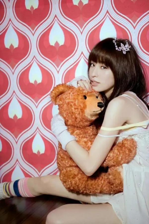 這4位童年回憶，整容之後你還認得嗎？有人變臉成一線沒人發現？