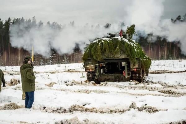 立陶宛炮兵營實彈射擊訓練 立陶宛炮兵營實彈射擊訓練