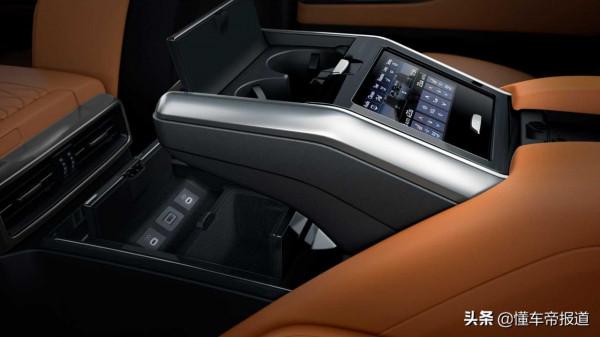 新車 | 高配豐田“陸巡”?解析全新雷克薩斯LX600,首次提供四座版 新車 | 高配豐田“陸巡”?解析全新雷克薩斯LX600,首次提供四座版