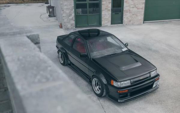 放了15年的豐田AE86，改裝後依舊迷人