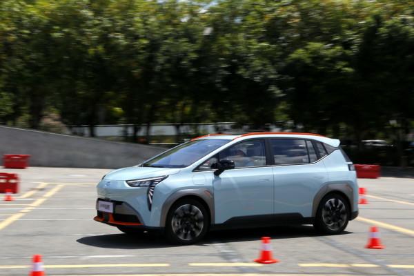 埃安Y 試駕點評:終於有一輛個性不賣萌的十萬級電動車了 埃安Y 試駕點評:終於有一輛個性不賣萌的十萬級電動車了