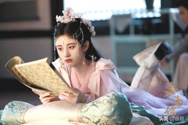 演員有個經典太重要,《嘉南傳》中的六位配角一出場,就是回憶殺 演員有個經典太重要,《嘉南傳》中的六位配角一出場,就是回憶殺