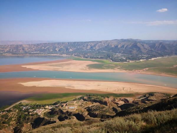 甘肅永靖炳靈湖的灘塗 甘肅永靖炳靈湖的灘塗