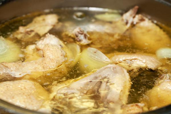 燉肉燉排骨湯,牢記2放3不放,肉香軟不柴,關鍵還沒腥味 燉肉燉排骨湯,牢記2放3不放,肉香軟不柴,關鍵還沒腥味