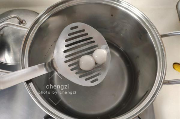 原來芋頭還能這麼吃!皮滑餡香營養足,早餐來一碗,熱乎又暖身 原來芋頭還能這麼吃!皮滑餡香營養足,早餐來一碗,熱乎又暖身