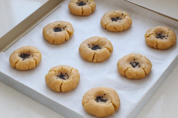 用玉米油做傳統中式糕點，攪一攪簡單零失敗，香酥美味直掉渣