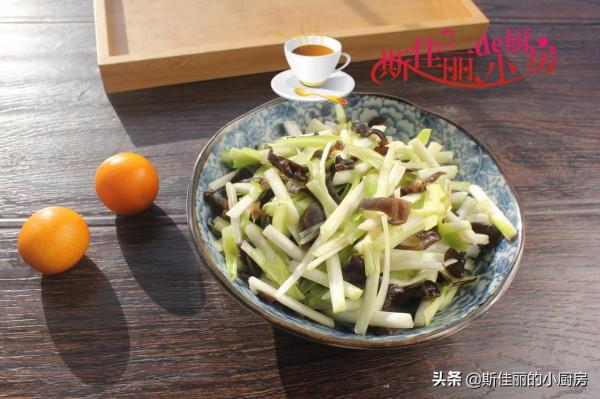 夫妻倆3菜午餐不足30元曬圈火了，實惠又美味，網友：真會過日子