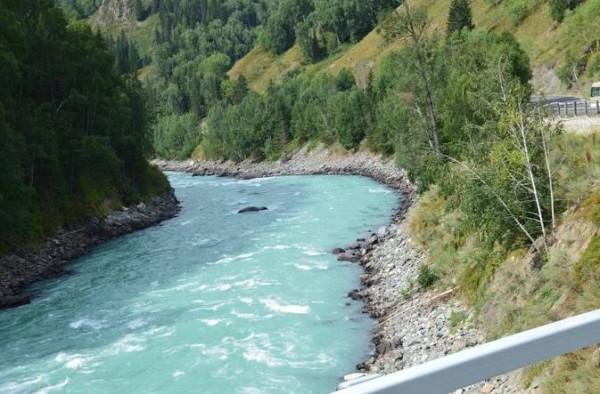 大美新疆八月全程遊記7：禾木印象-上（禾木橋、小木屋，下冰雹）