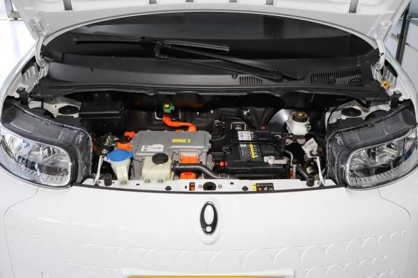 尤拉白貓:指導價7.98萬,續航360km,外觀討喜 尤拉白貓:指導價7.98萬,續航360km,外觀討喜