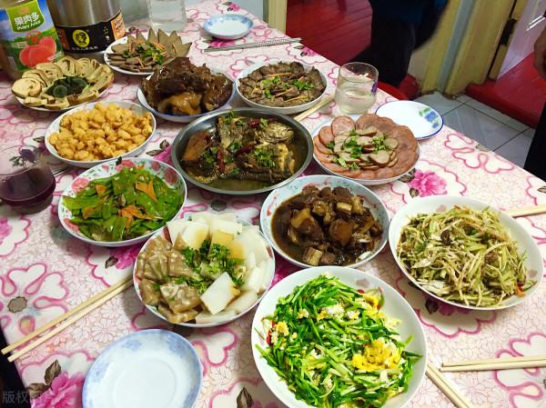 東北最出名的10道名菜，色鮮味濃分量足，每一道都讓人吃得好過癮