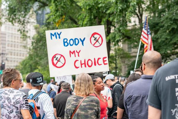 用工荒誰之過？美國企業抱怨工人懶 工人說錢少事多還有生命危險