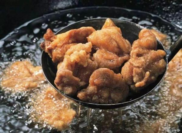 醫生提醒：3個習慣要不改掉，衰老會進一步加快，導致皺紋遍佈