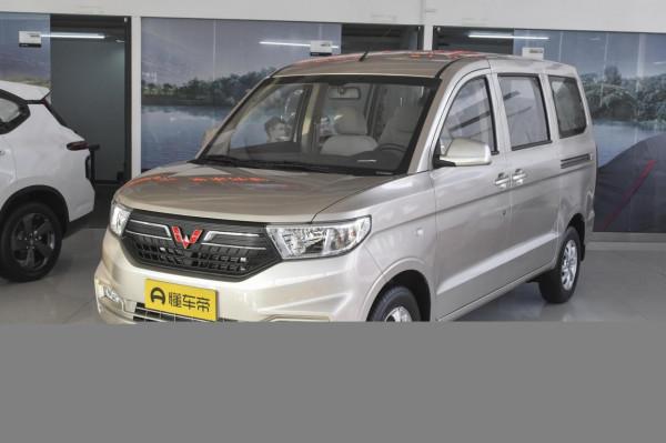 車長4425mm，這位創業助手值得購買嗎？評測五菱宏光V