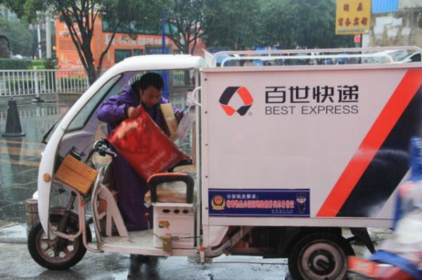 快遞江湖“外敵入侵”，靠價格戰攪亂中國市場，還要收購百世快遞