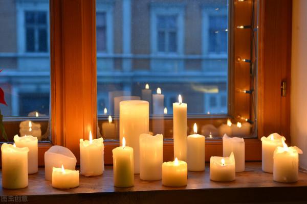 捨不得讀完的博爾赫斯詩集和卡內蒂段子