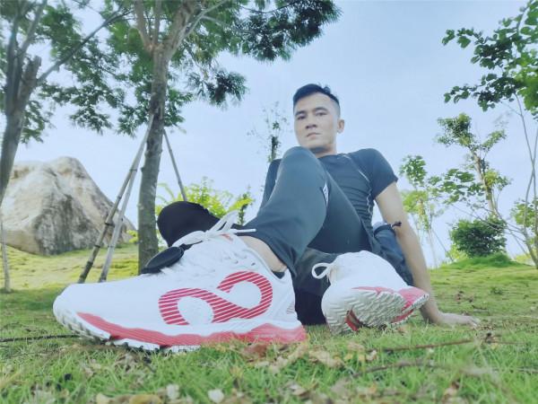 咕咚智慧21K跑鞋開箱實測，不愧全能跑鞋之稱，開跑吧