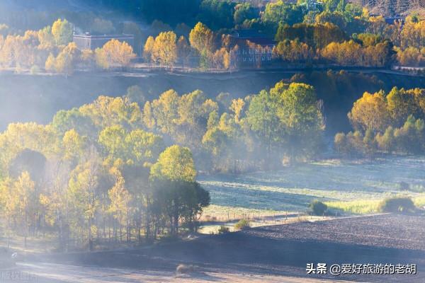 僅有12萬人的城市，城市面積狹小，酒店賓館卻多達100家