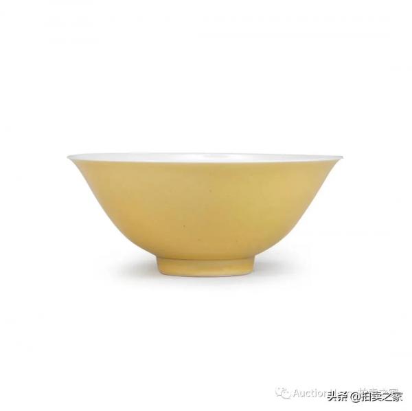 英國Cunliffe勳爵舊藏 明宣德掐絲琺琅石榴紋蓋盒 估價高達60萬英鎊 英國Cunliffe勳爵舊藏 明宣德掐絲琺琅石榴紋蓋盒 估價高達60萬英鎊