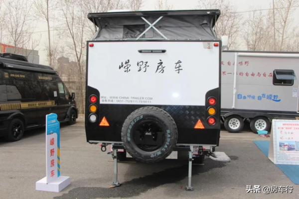 嶸野SD-01越野式拖掛，可升頂設計，原汁原味的澳洲硬派​氣息