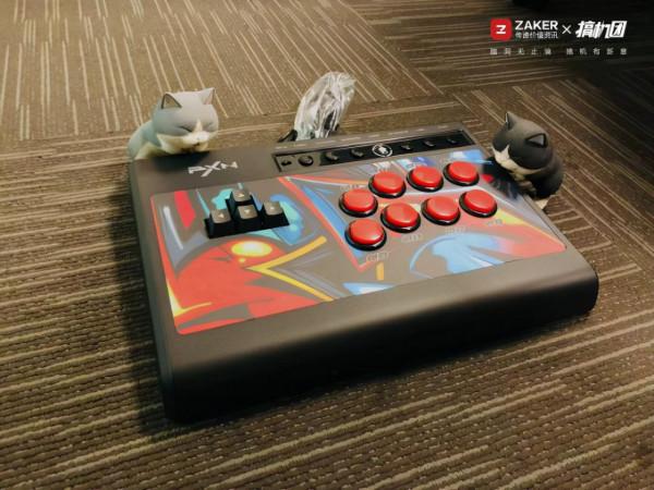 比街機還街機，1s閃回童年——萊仕達PXN-X8 MiXBOX格鬥外設