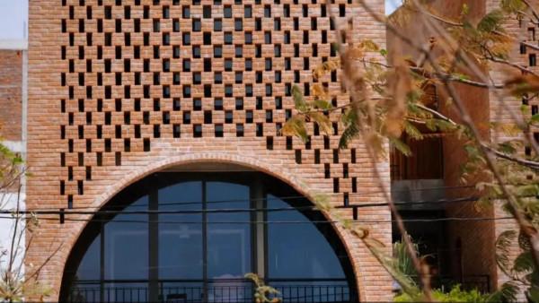 紅磚毛坯房不但能藝術也能很適用