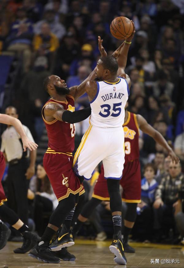 詹姆斯6次入選最佳防守陣容,在現役球員中是什麼水平? 詹姆斯6次入選最佳防守陣容,在現役球員中是什麼水平?