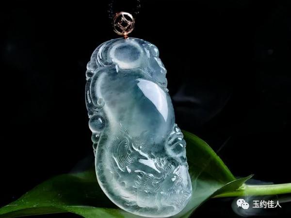 翡翠起瑩是什麼？