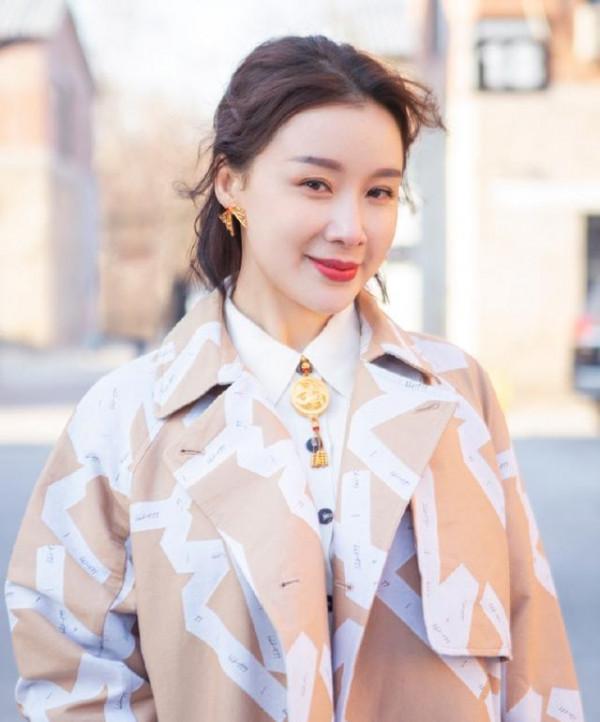 當年的林小草好漂亮，如今臉大變樣，恐怕沒人能認出來