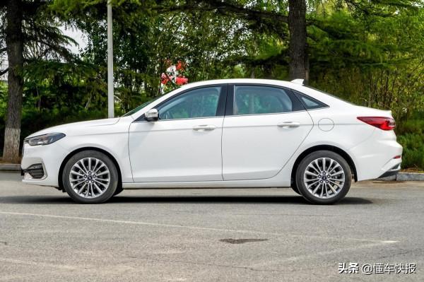 推薦自動鑽石版,長安福特新一代福睿斯購車手冊 推薦自動鑽石版,長安福特新一代福睿斯購車手冊