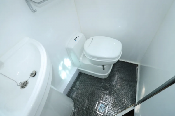 新飛H300尊享版 子母床佈局 空間大配備全 智享旅居生活 新飛H300尊享版 子母床佈局 空間大配備全 智享旅居生活