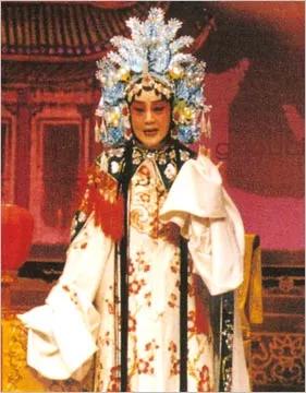 京劇界的“新程派”飽受爭議，李世濟去世“新程派”也逐漸衰敗