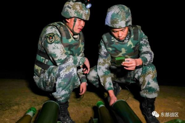 榴炮開火!從黑夜打到白天 榴炮開火!從黑夜打到白天