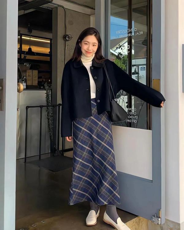 早春的第一件薄外套！小個子照著這樣穿，顯高又氣質