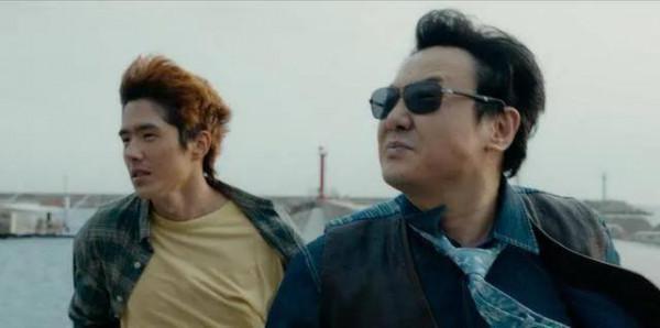 《四海》為什麼口碑崩盤了？年輕人開始不買單韓寒的電影了嗎？