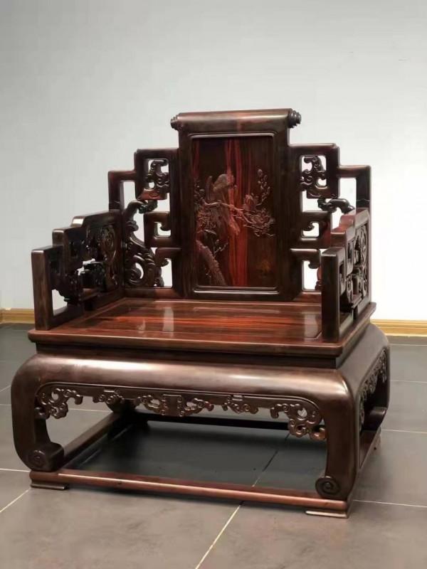 卷書沙發十三件套——大紅酸枝黑飄紅