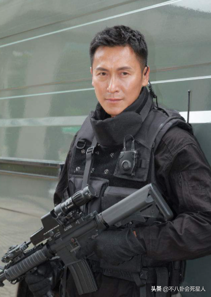 明明長得醜，卻偏偏讓人覺得帥，這10位港圈男神，贏在氣質