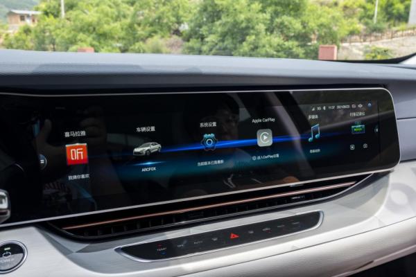 智慧車機系統評測 | 沒有鴻蒙加持 極狐阿爾法S智慧車機有沒有驚喜？