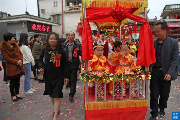 回顧往年潮汕傳統習俗營老爺，帶著神明遊鄉村，盛大場面你見過嗎