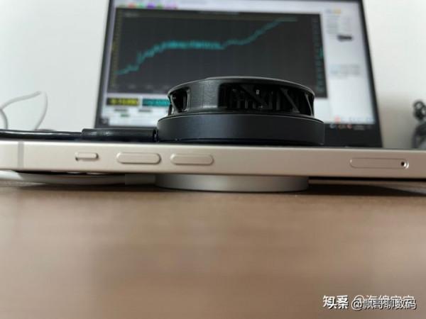 無線充電好用嗎?-使用MagSafe為iPhone13充電是什麼體驗? 無線充電好用嗎?-使用MagSafe為iPhone13充電是什麼體驗?
