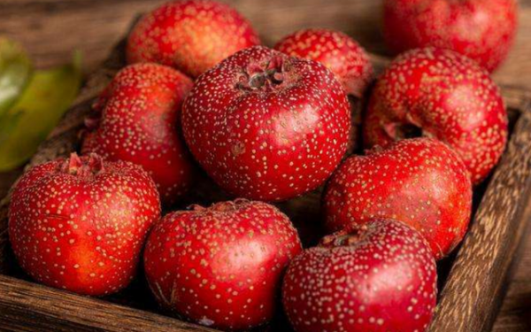 經常喝玫瑰花茶的女人，會收穫哪些好處？醫生：這3類人建議忌口