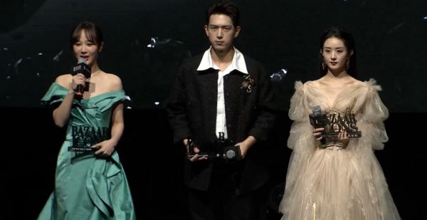 同框即比美！明星多年後再合體，有人變醜被豔壓，有人逆襲氣場強