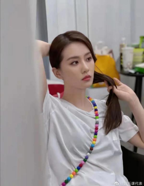 真的好愛劉詩詩這種款哦