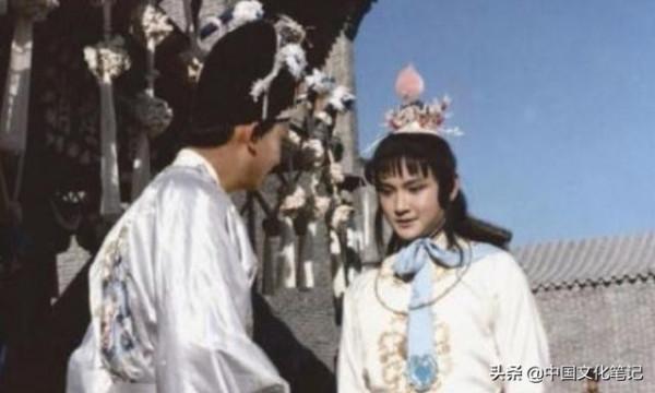 影子寶玉：《紅樓夢》的種種線索，都指向了北靜郡王出家這個結局