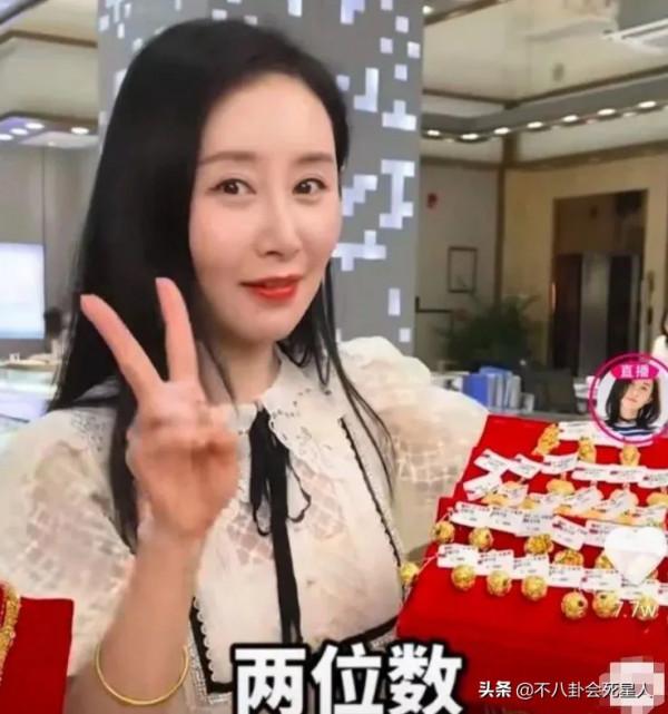 10位童年女神現狀:有人被造謠去世,有人入豪門,張庭惹大麻煩 10位童年女神現狀:有人被造謠去世,有人入豪門,張庭惹大麻煩